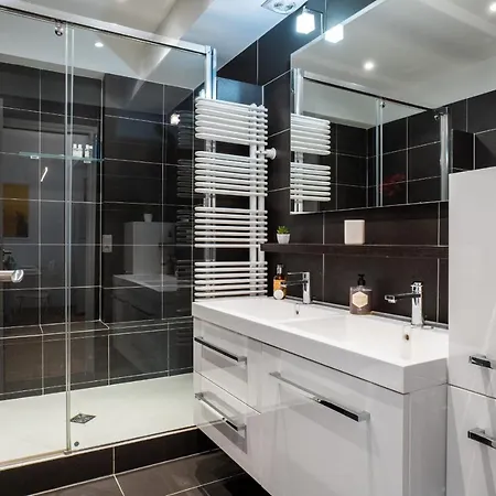 2-bedroom With Terrace And Side Sea View *