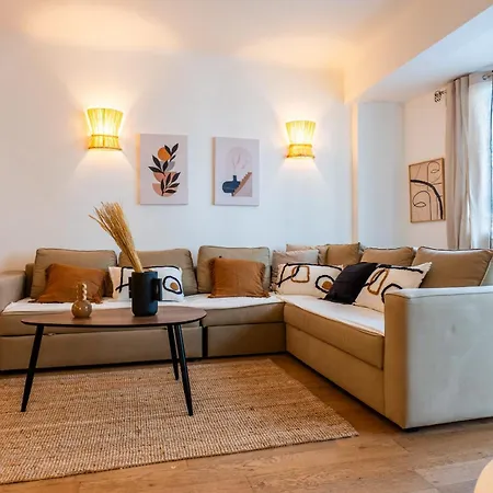 Apartment 2-bedroom With Terrace And Side Sea View Cannes